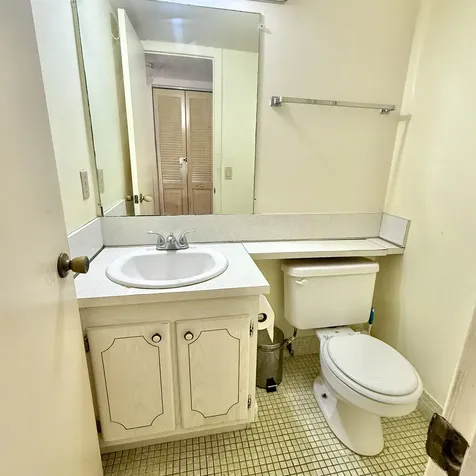 122 Oakridge I Deerfield Beach FL 33442