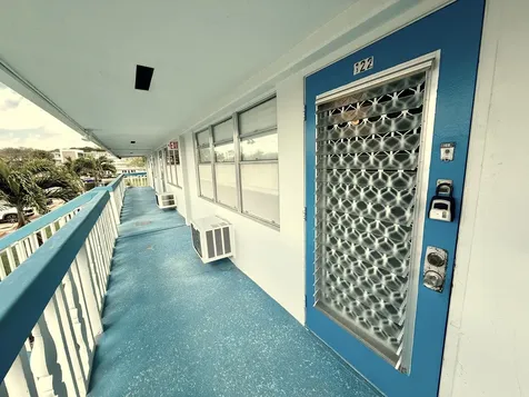 122 Oakridge I Deerfield Beach FL 33442