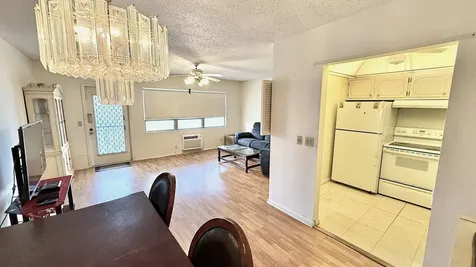 122 Oakridge I Deerfield Beach FL 33442