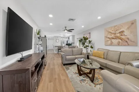 5844 Areca Palm Ct., Unit B Delray Beach FL 33484
