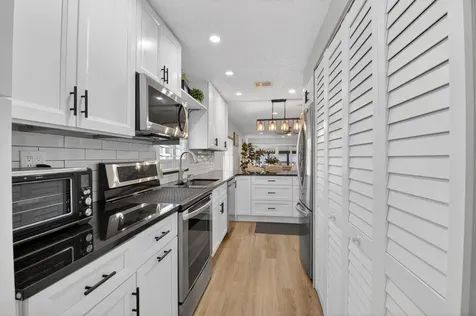 5844 Areca Palm Ct., Unit B Delray Beach FL 33484