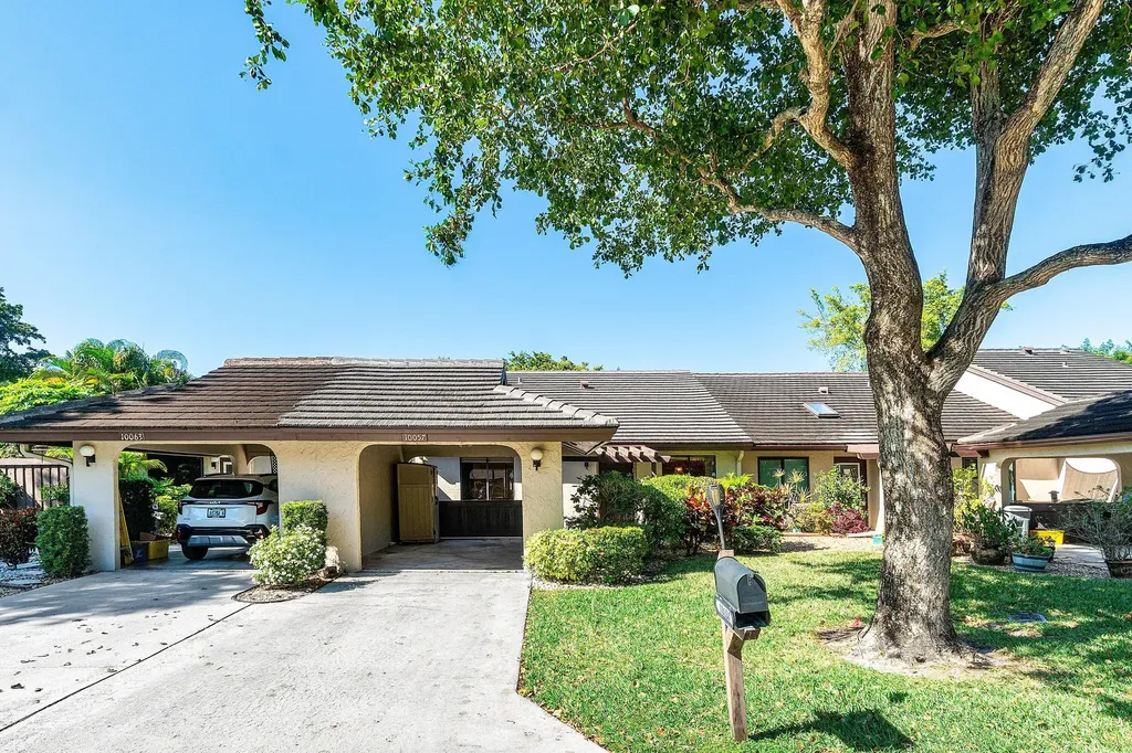 10057 Shadywood Place Boynton Beach FL 33437