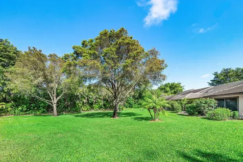 10057 Shadywood Place Boynton Beach FL 33437