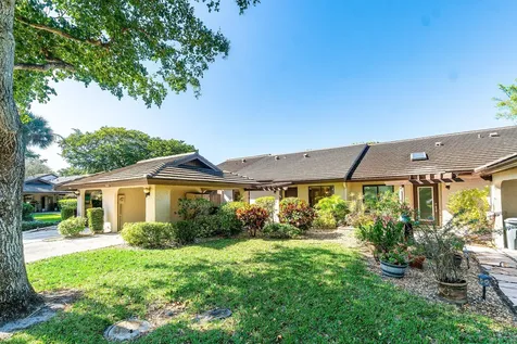 10057 Shadywood Place Boynton Beach FL 33437
