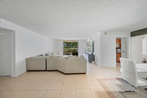3200 S Ocean Boulevard Palm Beach FL 33480