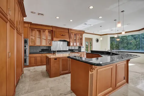 2330 Ne 31st Court Lighthouse Point FL 33064