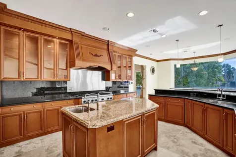 2330 Ne 31st Court Lighthouse Point FL 33064