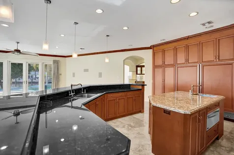 2330 Ne 31st Court Lighthouse Point FL 33064