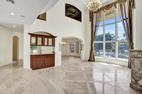 2330 Ne 31st Court Lighthouse Point FL 33064