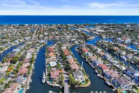 2330 Ne 31st Court Lighthouse Point FL 33064