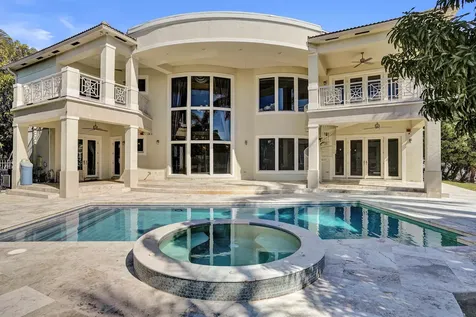 2330 Ne 31st Court Lighthouse Point FL 33064