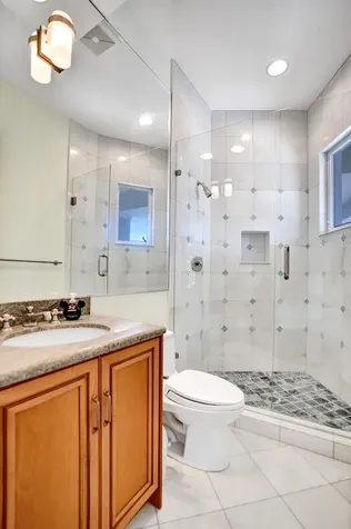 2330 Ne 31st Court Lighthouse Point FL 33064