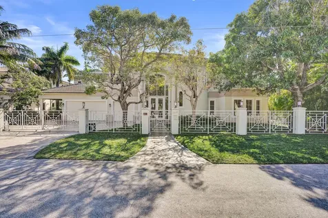 2330 Ne 31st Court Lighthouse Point FL 33064