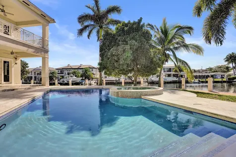 2330 Ne 31st Court Lighthouse Point FL 33064
