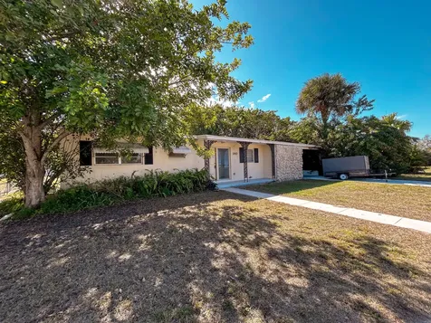 140 Se Prima Vista Boulevard Port Saint Lucie FL 34983