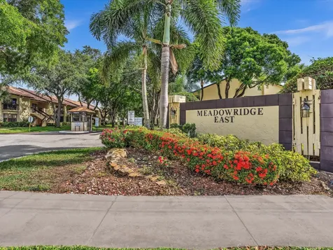 1921 Sw 15th Street Deerfield Beach FL 33442