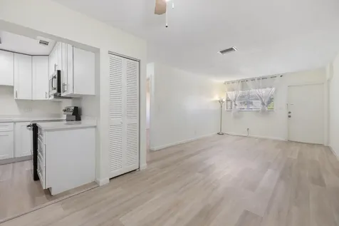 3930 Crystal Lake Drive Deerfield Beach FL 33064