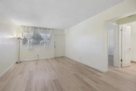 3930 Crystal Lake Drive Deerfield Beach FL 33064