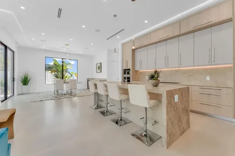 235 Ne 11th Street Delray Beach FL 33444