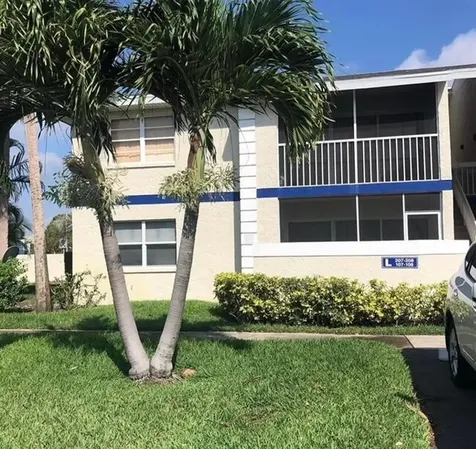 1526 SE Royal Green Port Saint Lucie FL 34952