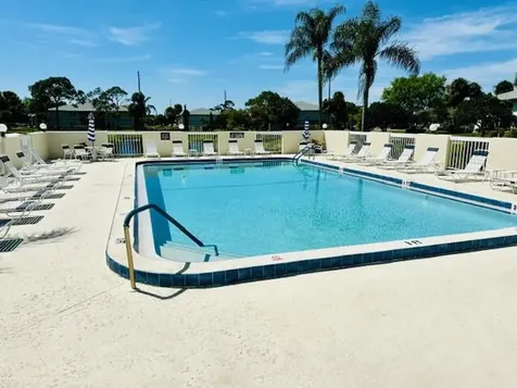 1526 SE Royal Green Port Saint Lucie FL 34952