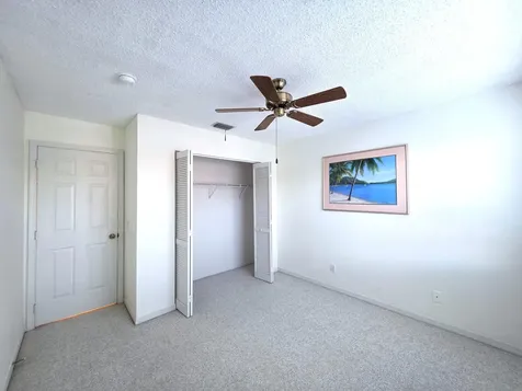 546 9th Place Vero Beach FL 32960