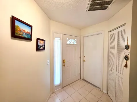 546 9th Place Vero Beach FL 32960