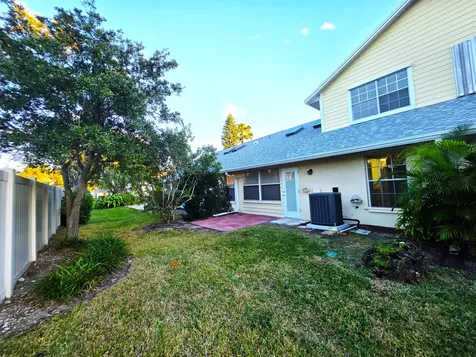 546 9th Place Vero Beach FL 32960