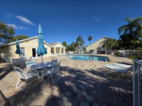546 9th Place Vero Beach FL 32960