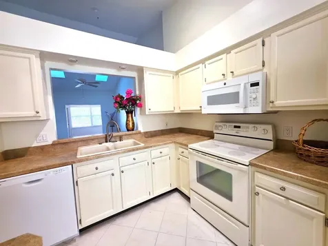 546 9th Place Vero Beach FL 32960
