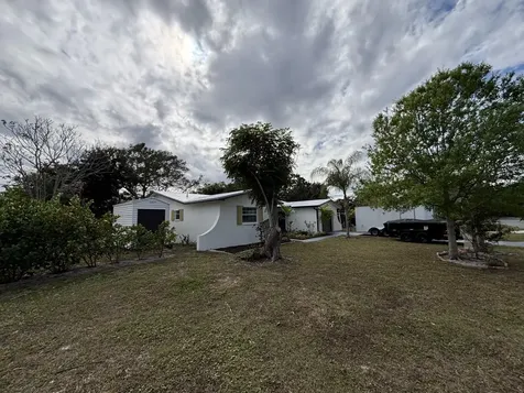 1160 SE 12th Street Stuart FL 34996
