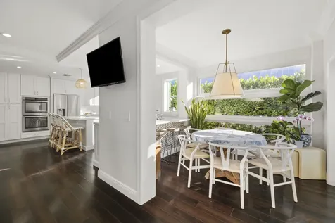 9806 Se Landing Place Tequesta FL 33469