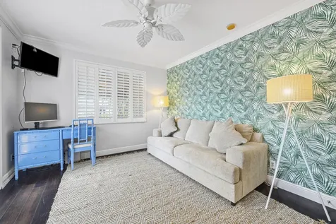 9806 Se Landing Place Tequesta FL 33469