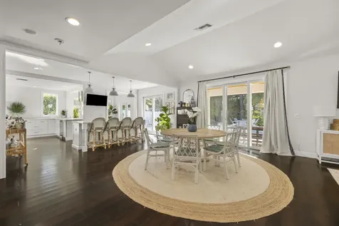 9806 Se Landing Place Tequesta FL 33469
