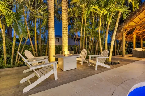 9806 Se Landing Place Tequesta FL 33469