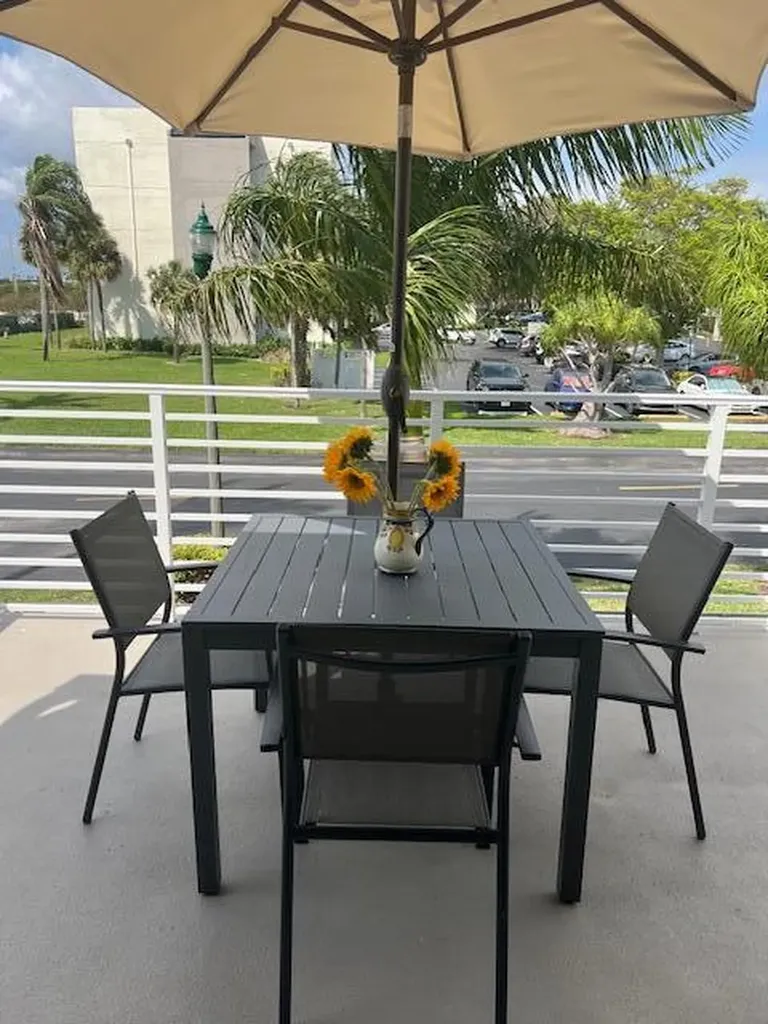 1605 S Us Highway 1 Jupiter FL 33477