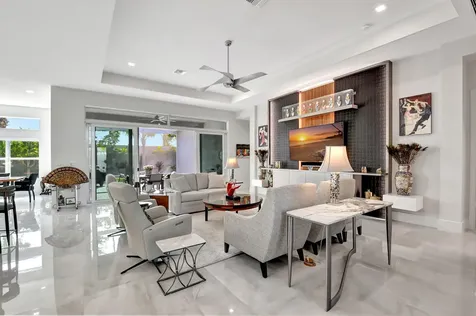9828 Pecorino Isle Boynton Beach FL 33473