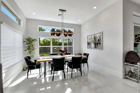 9828 Pecorino Isle Boynton Beach FL 33473