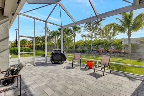 9828 Pecorino Isle Boynton Beach FL 33473