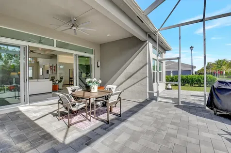 9828 Pecorino Isle Boynton Beach FL 33473