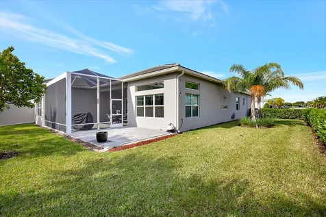 9828 Pecorino Isle Boynton Beach FL 33473