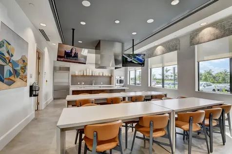 9828 Pecorino Isle Boynton Beach FL 33473