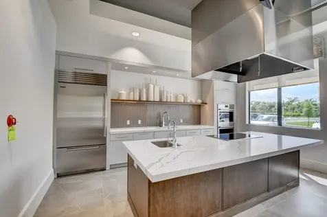 9828 Pecorino Isle Boynton Beach FL 33473