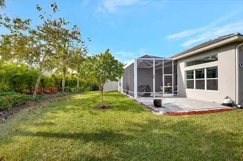 9828 Pecorino Isle Boynton Beach FL 33473