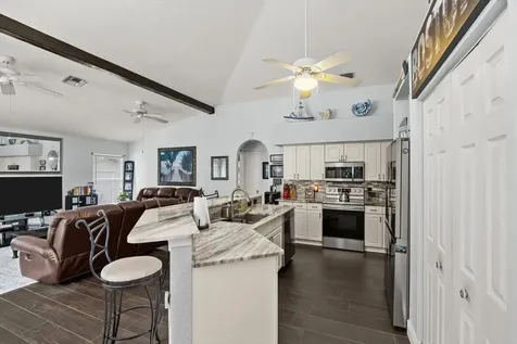 314 Sw Majestic Terrace Port Saint Lucie FL 34984