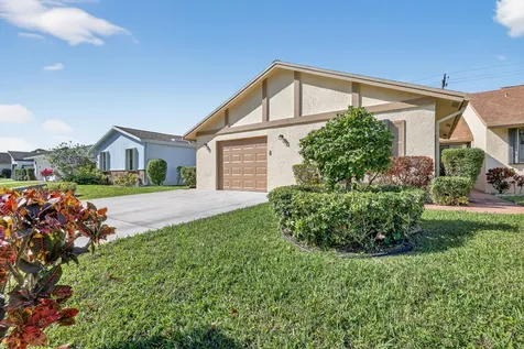 870 Nw 32nd Avenue Delray Beach FL 33445