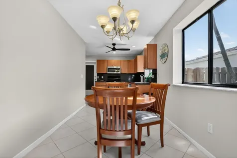 870 Nw 32nd Avenue Delray Beach FL 33445