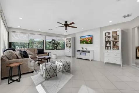 870 Nw 32nd Avenue Delray Beach FL 33445