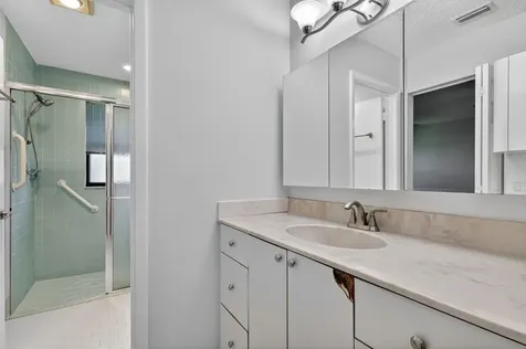 870 Nw 32nd Avenue Delray Beach FL 33445
