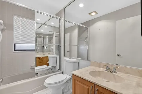 870 Nw 32nd Avenue Delray Beach FL 33445